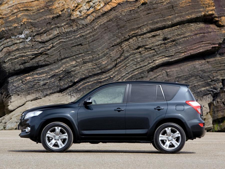  Toyota RAV4 2010 года  (UK) (фото 7 из 27)